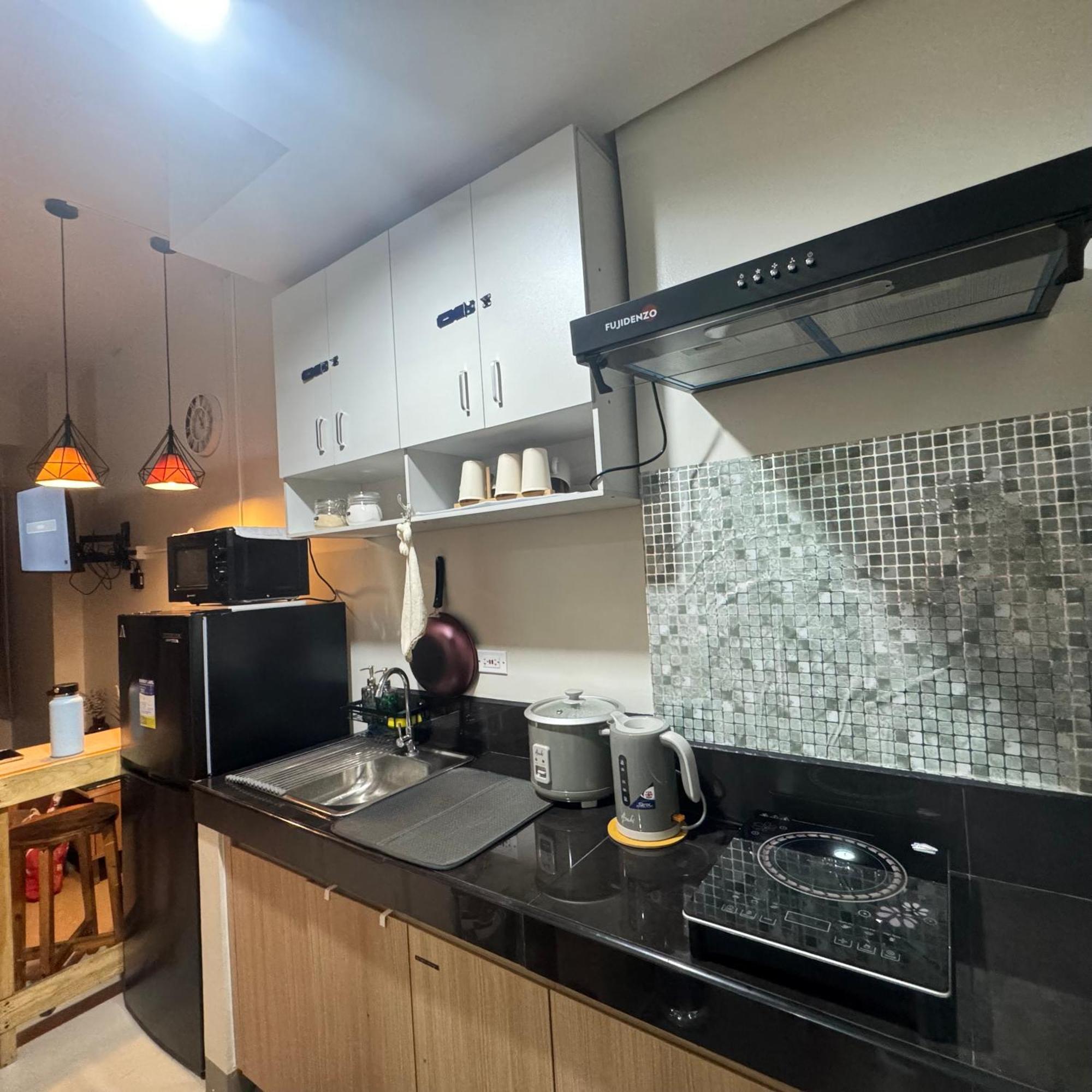 The J-Ma Ultiescape Charm Residences Condo Cainta Exterior foto